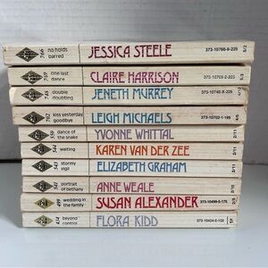 Vintage RARE Book Collection (10) Harlequin Presents -
Romance books LOT 1